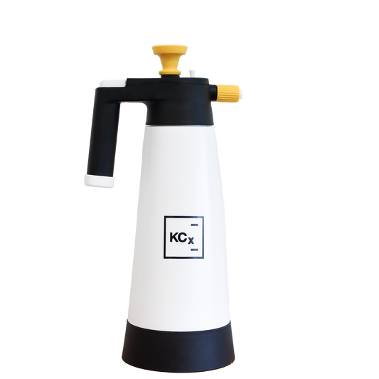 Koch Chemie Pressure Foam Sprayer 2L – For Neutral & Alkaline Chemical Application Professional-Grade Foaming Power